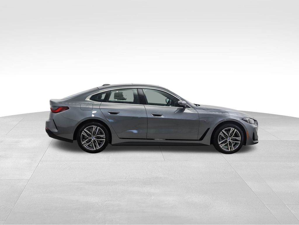 Thumbnail: 2026 BMW 4 Series - 6