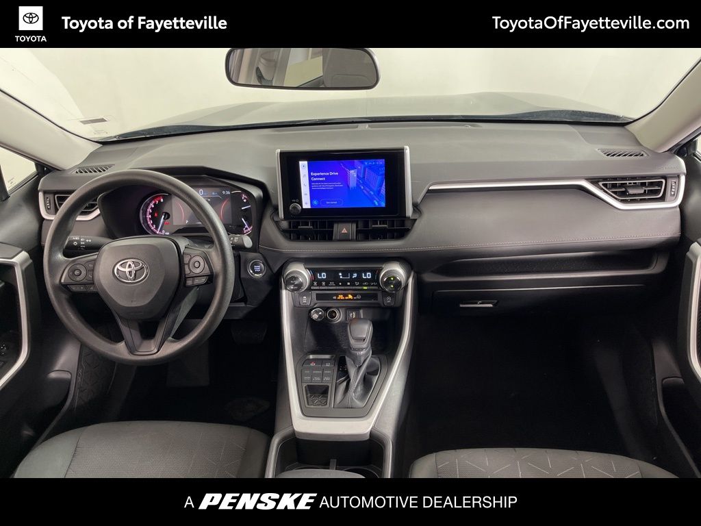 2023 Toyota RAV4 XLE 17