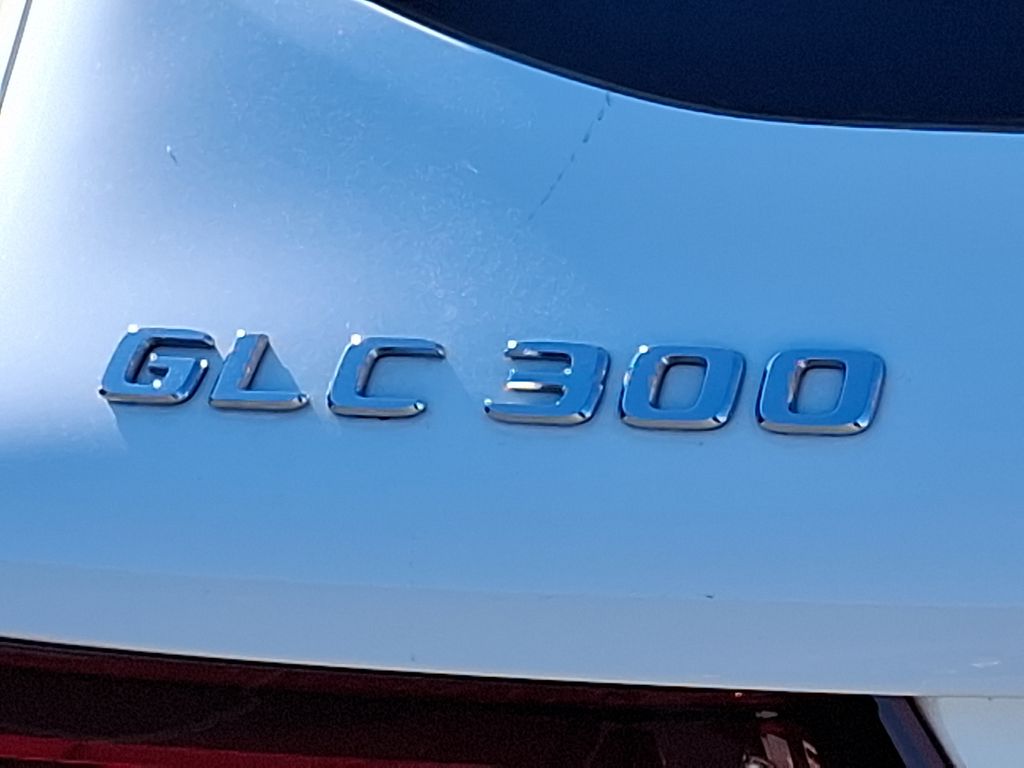 2021 Mercedes-Benz GLC 300 31