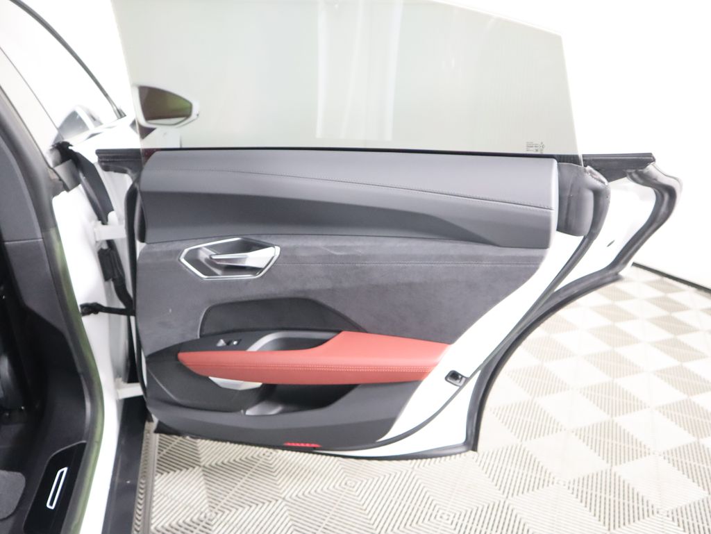 Thumbnail: 2023 Audi e-tron GT - 28