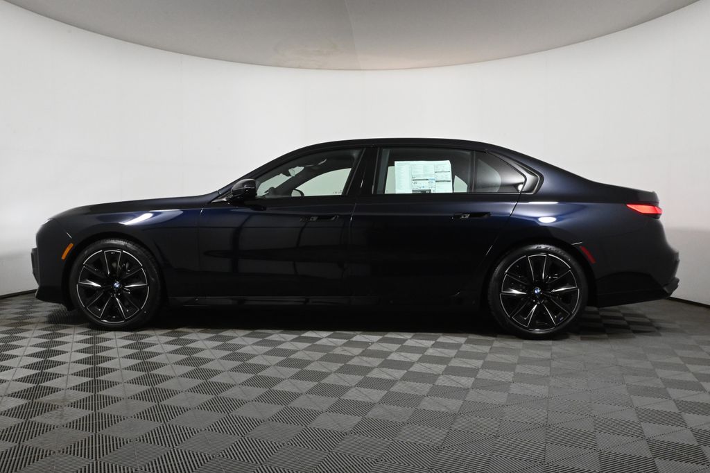 2025 BMW 7 Series 760i xDrive 2