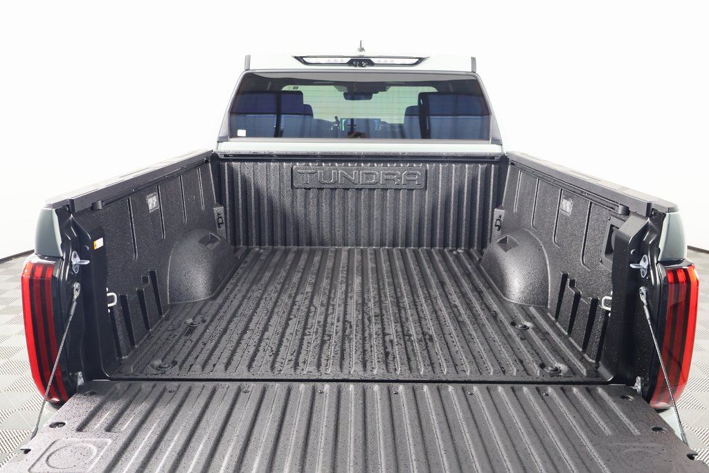2025 Toyota Tundra Limited 8