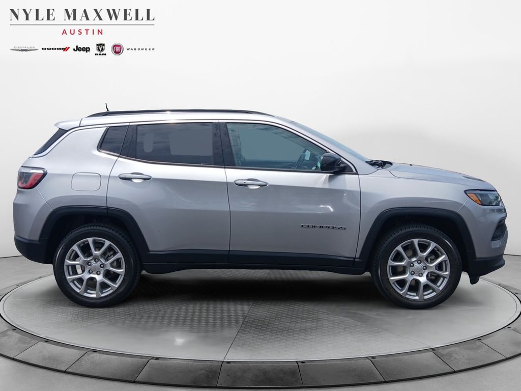 Used Car 2022 Jeep Compass  Latitude Lux For Sale Under $20,000 In Austin, Texas
