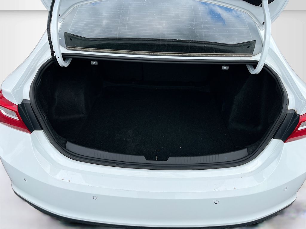 Used 2024 White Chevrolet LT image 26