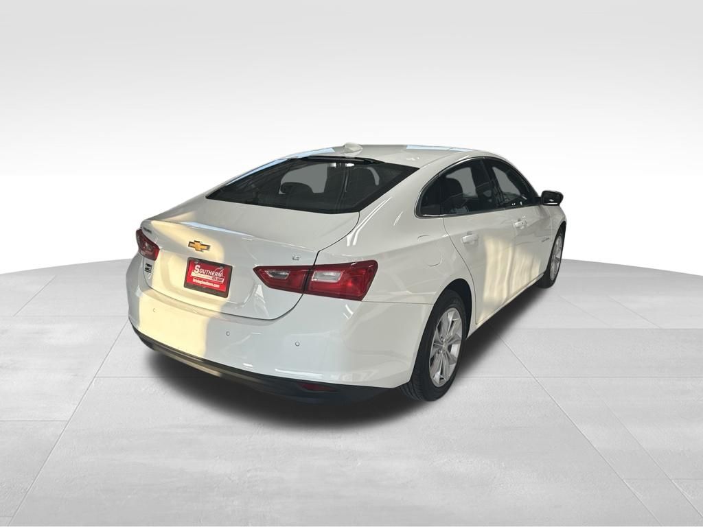 Used 2024 White Chevrolet LT image 5