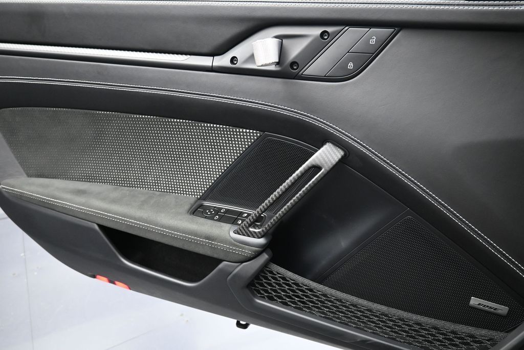 Used 2024  Porsche  image 21
