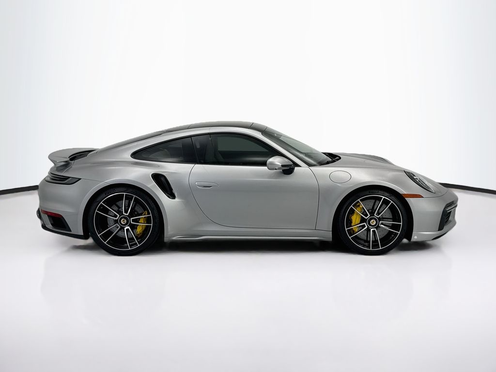Thumbnail: 2022 Porsche 911 - 8