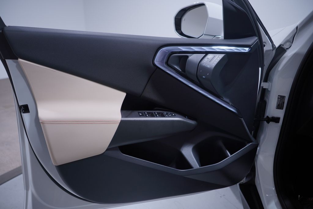 Thumbnail: 2025 BMW X3 - 16