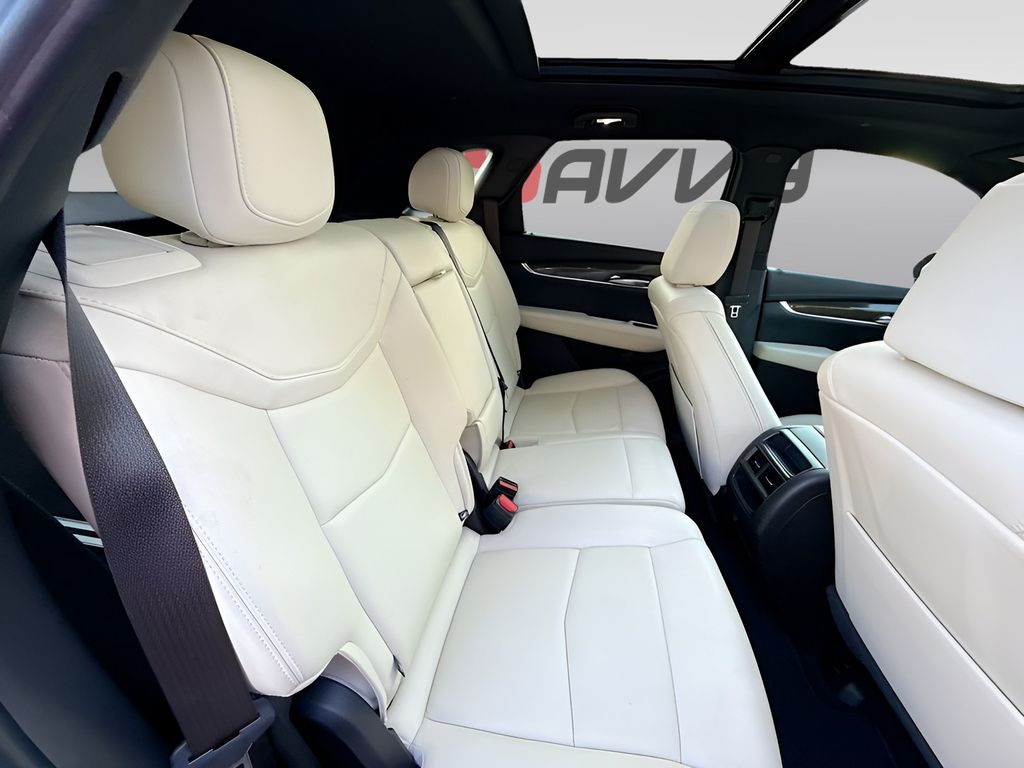 Used 2022 Red Cadillac Sport image 27