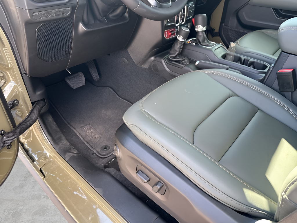 New Car 2025 Jeep Gladiator  Mojave For Sale Under $60,000 In Austin, Texas