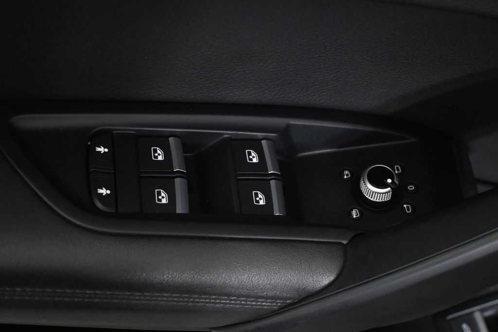 Thumbnail: 2019 Audi Q5 - 31