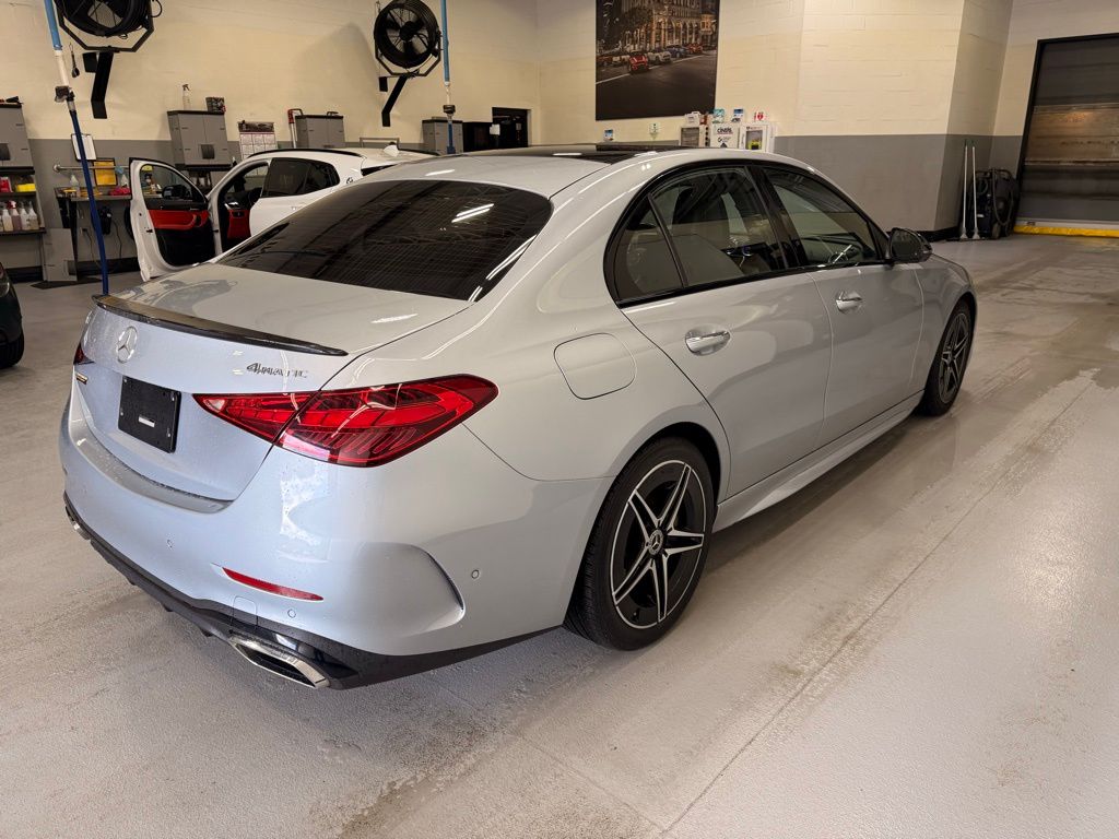 Thumbnail: 2022 Mercedes-Benz C-Class - 6