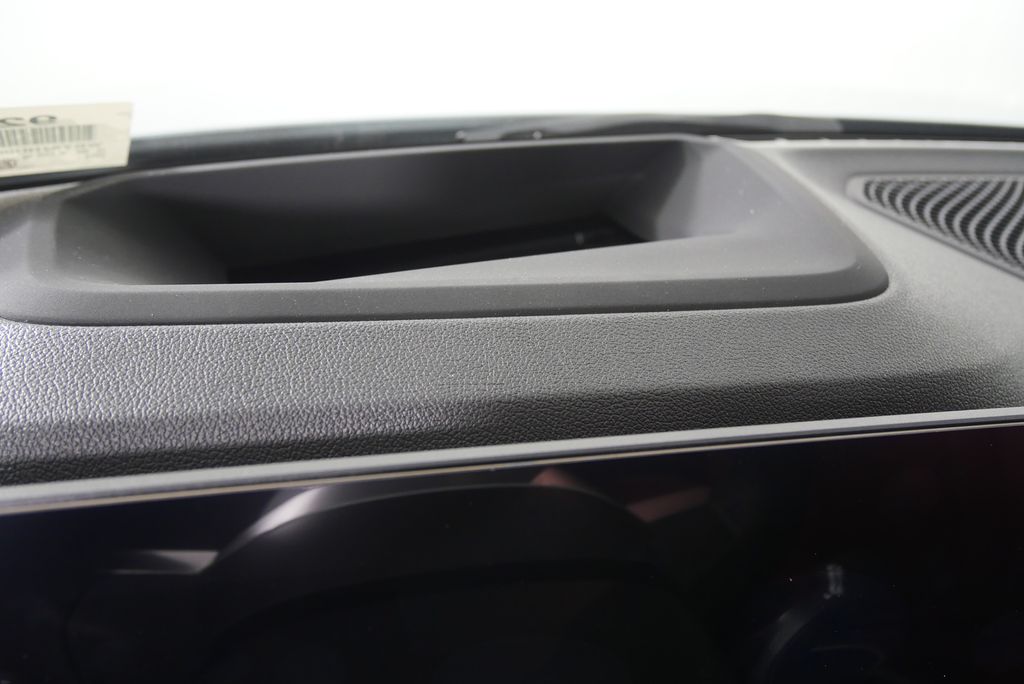 Thumbnail: 2026 BMW i4 - 19