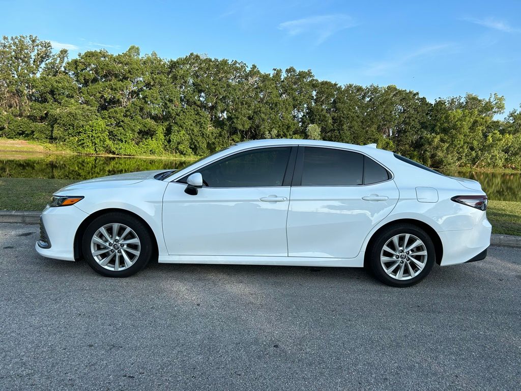 2024 Toyota Camry LE 2
