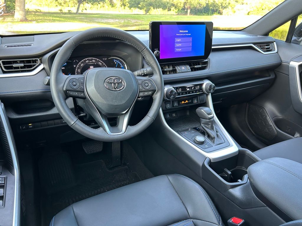 2023 Toyota RAV4 XSE 12