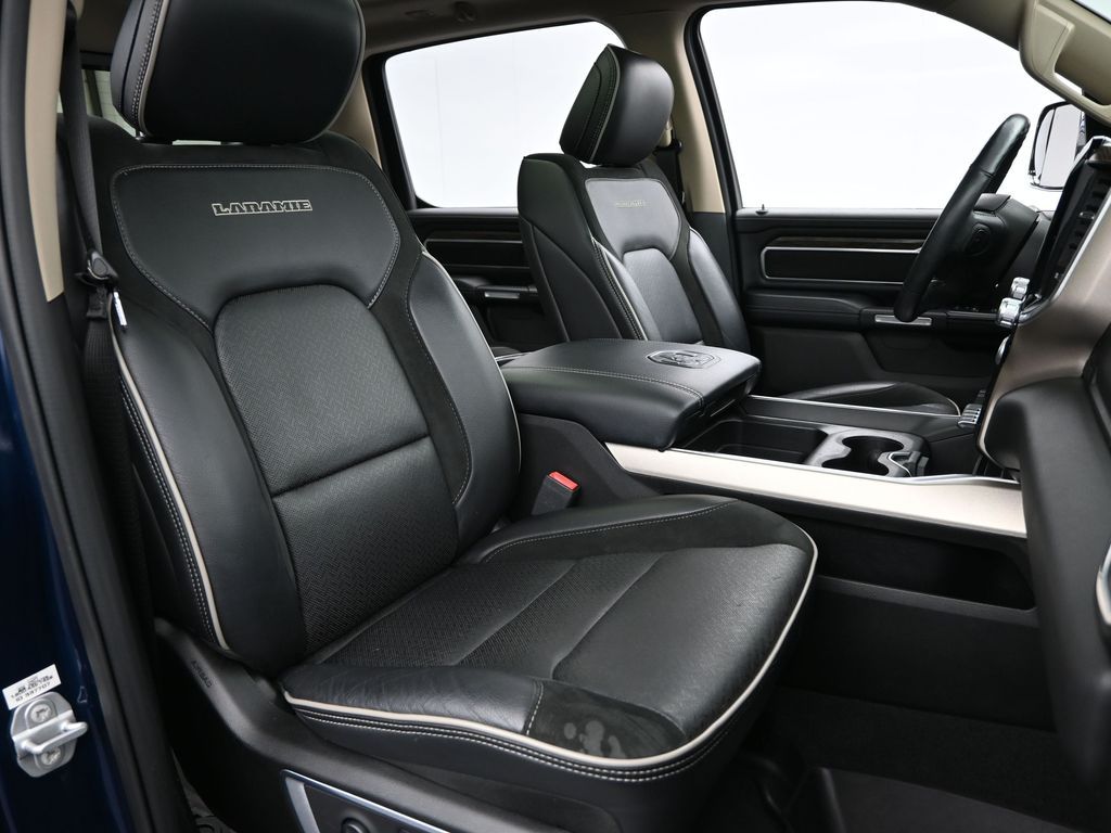 2019 Ram 1500 Laramie Crew Cab 4x4 5'7" Box