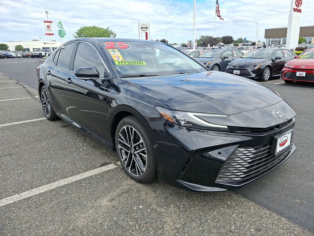 Thumbnail: 2025 Toyota Camry - 3