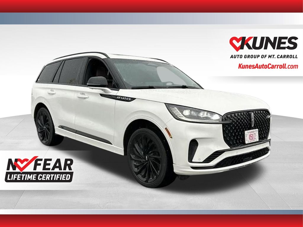 Pristine White Metallic Tri-Coat 2025 Lincoln Aviator SUV / Crossover All-Wheel Drive Automatic