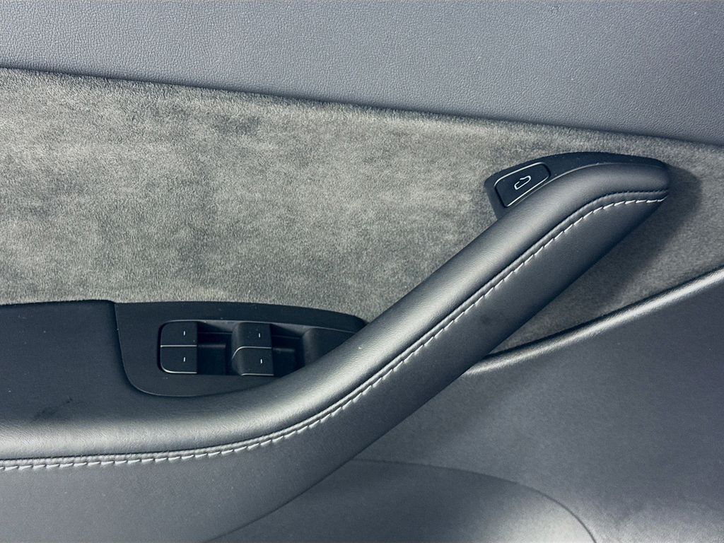 Used Car 2021 Tesla Model Y  Performance For Sale Under $35,000 In Austin, Texas