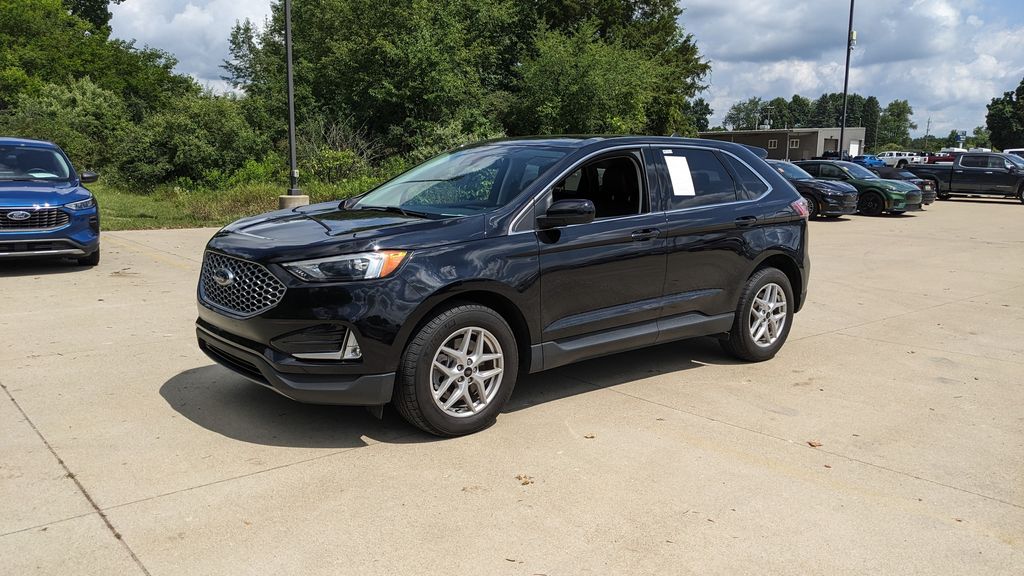 View vehicle photo 7