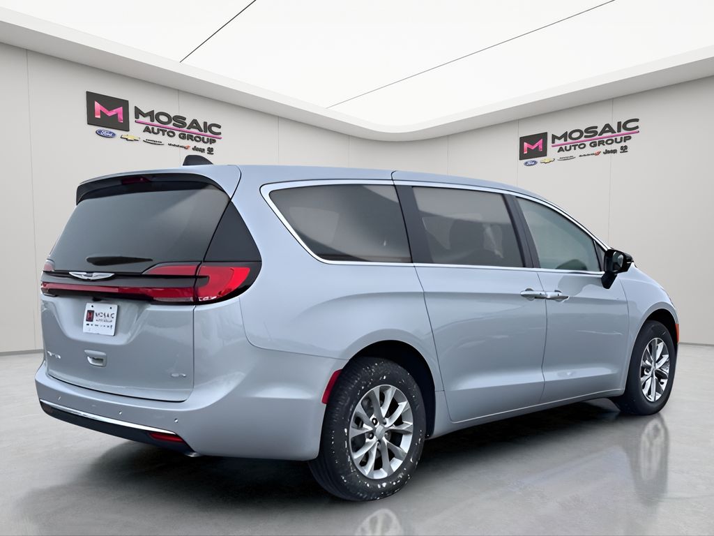 2026 Chrysler Pacifica