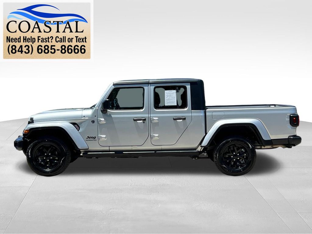 2022 Jeep Gladiator Altitude Silver at Bob King Buick GMC