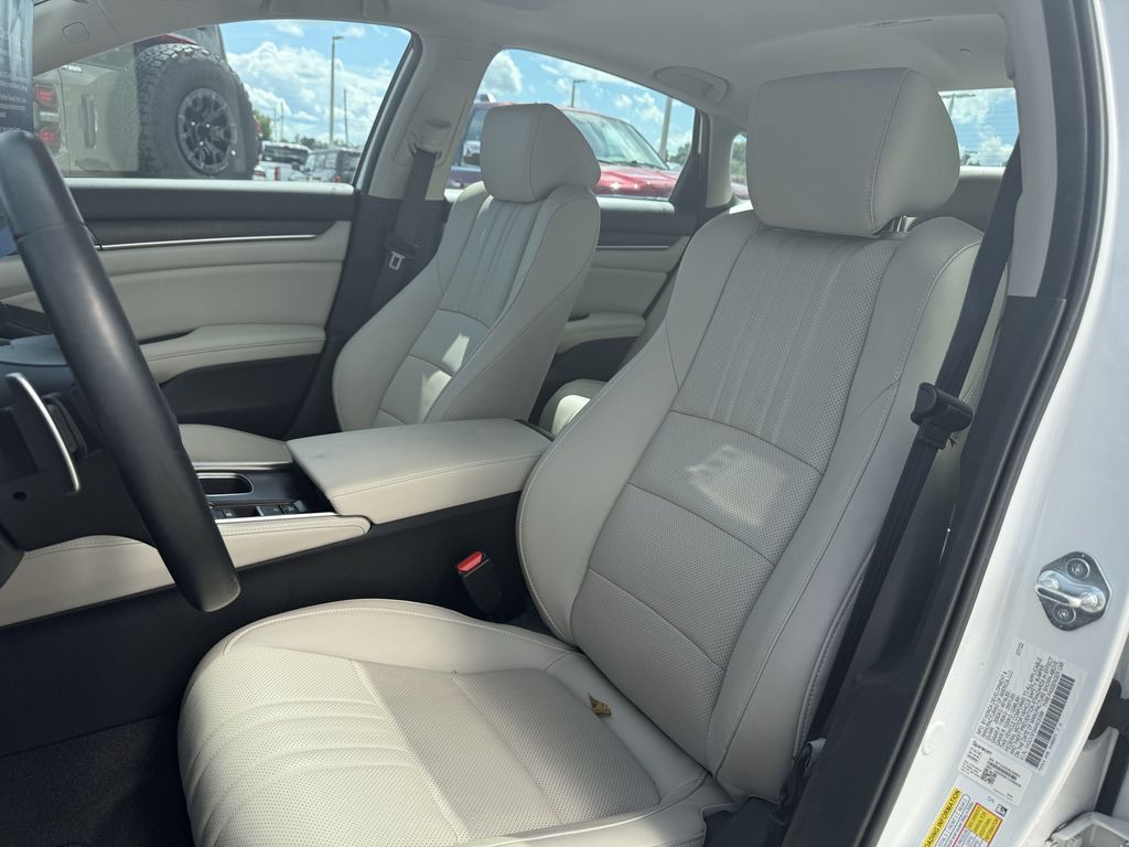 2022 Honda Accord Hybrid EX-L
