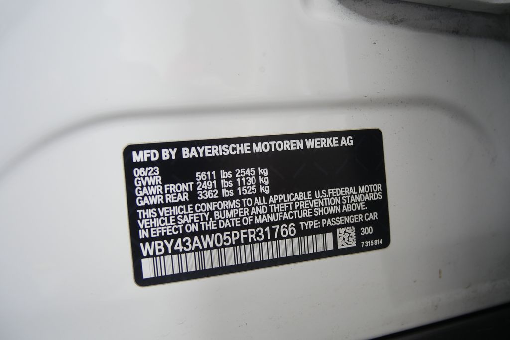 Thumbnail: 2023 BMW i4 - 26