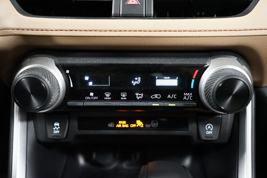 Thumbnail: 2025 Toyota RAV4 - 20