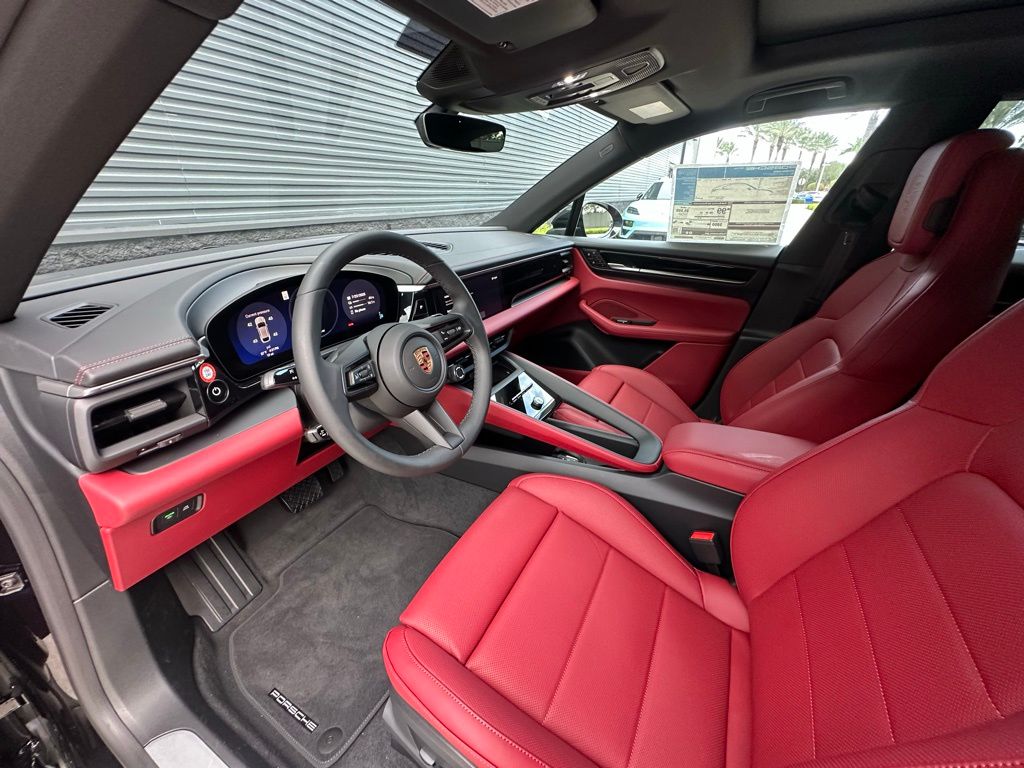Thumbnail: 2025 Porsche Macan - 4
