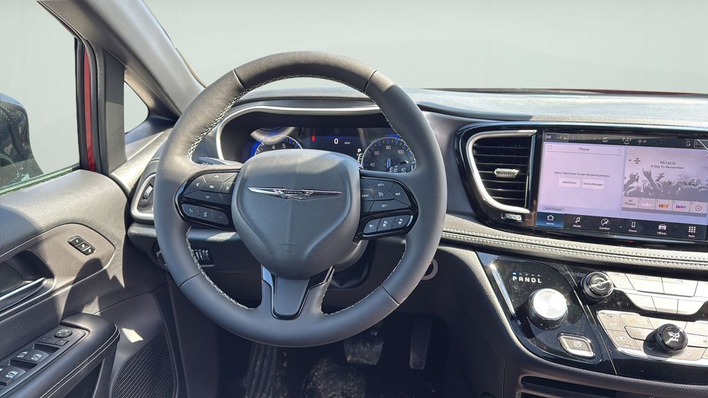 2026 Chrysler Pacifica