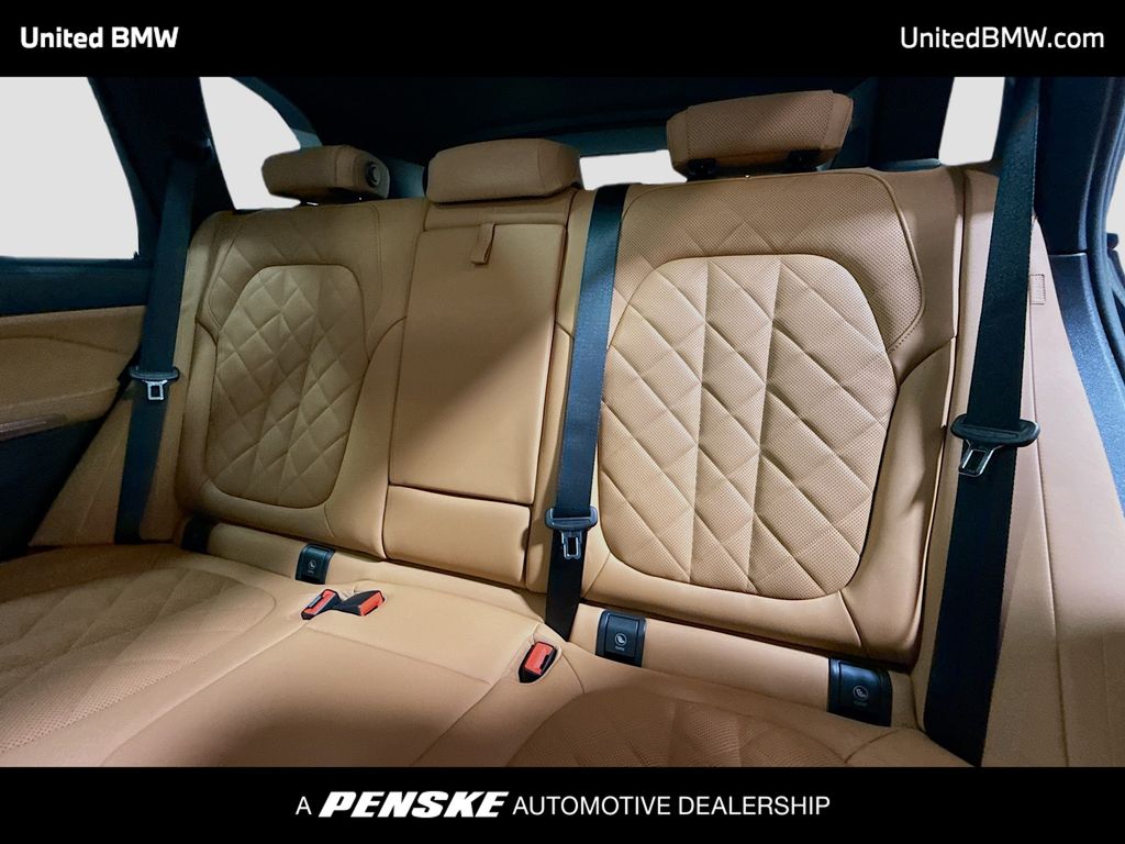 Thumbnail: 2026 BMW X5 - 13