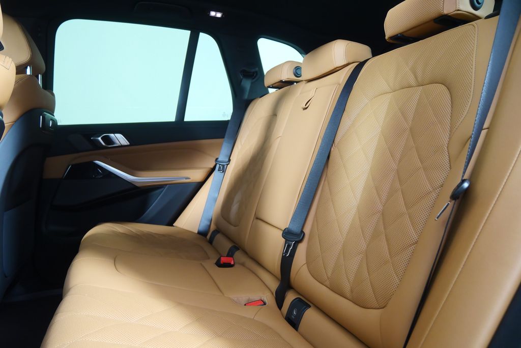 Thumbnail: 2026 BMW X5 - 14