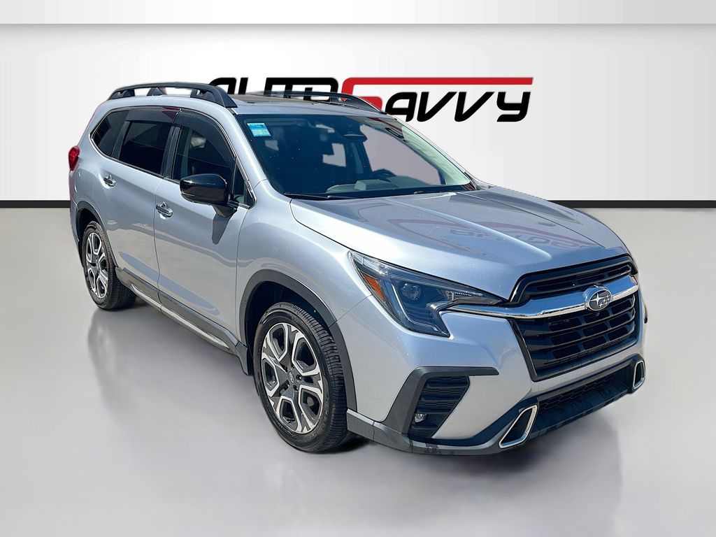 2024 Subaru Ascent Touring's photo