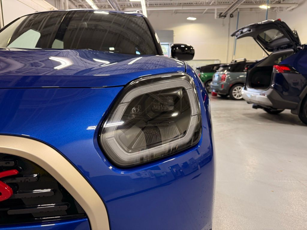 Thumbnail: 2025 MINI Cooper Countryman - 9