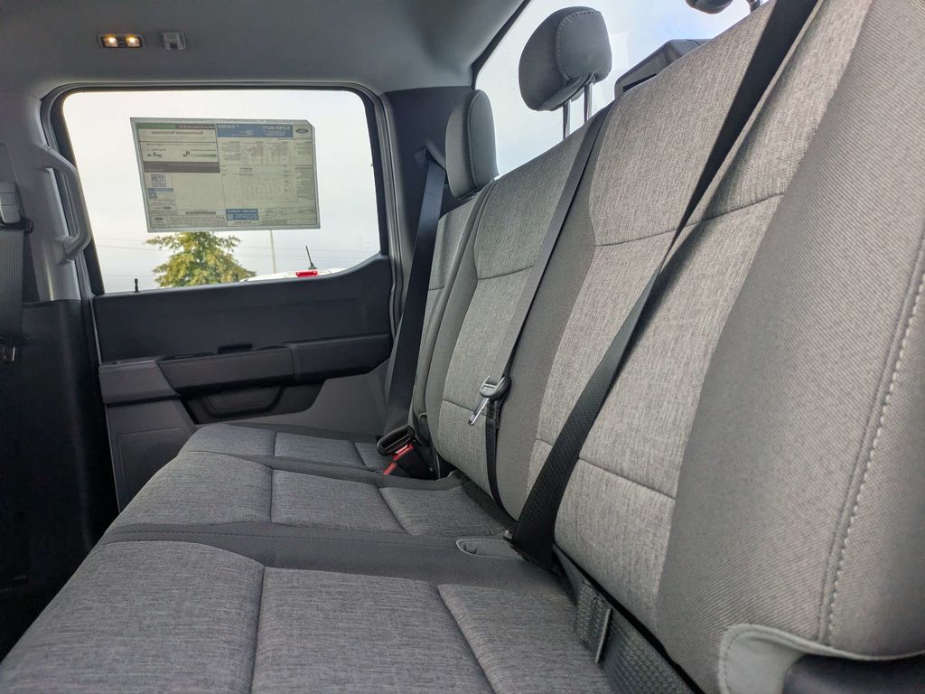 2027 Ford F-250 Super Duty XL