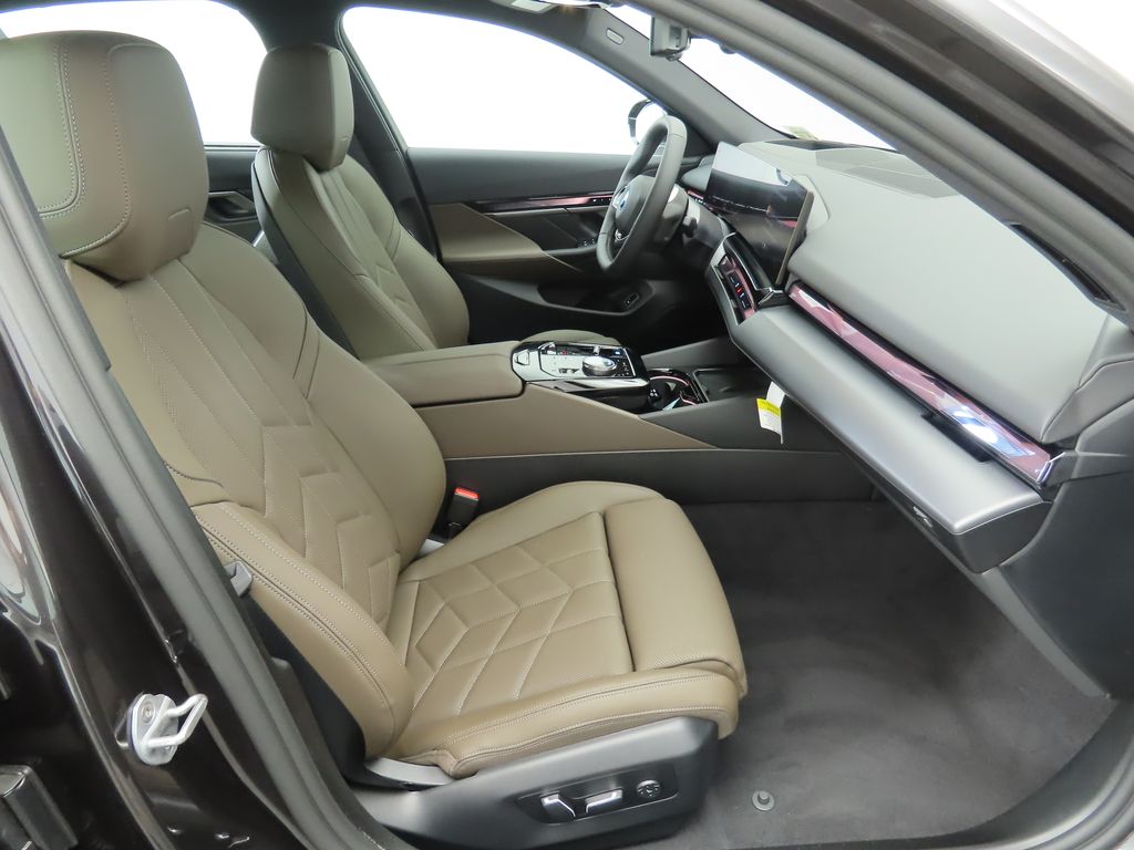 2025 BMW i5 eDrive40 20