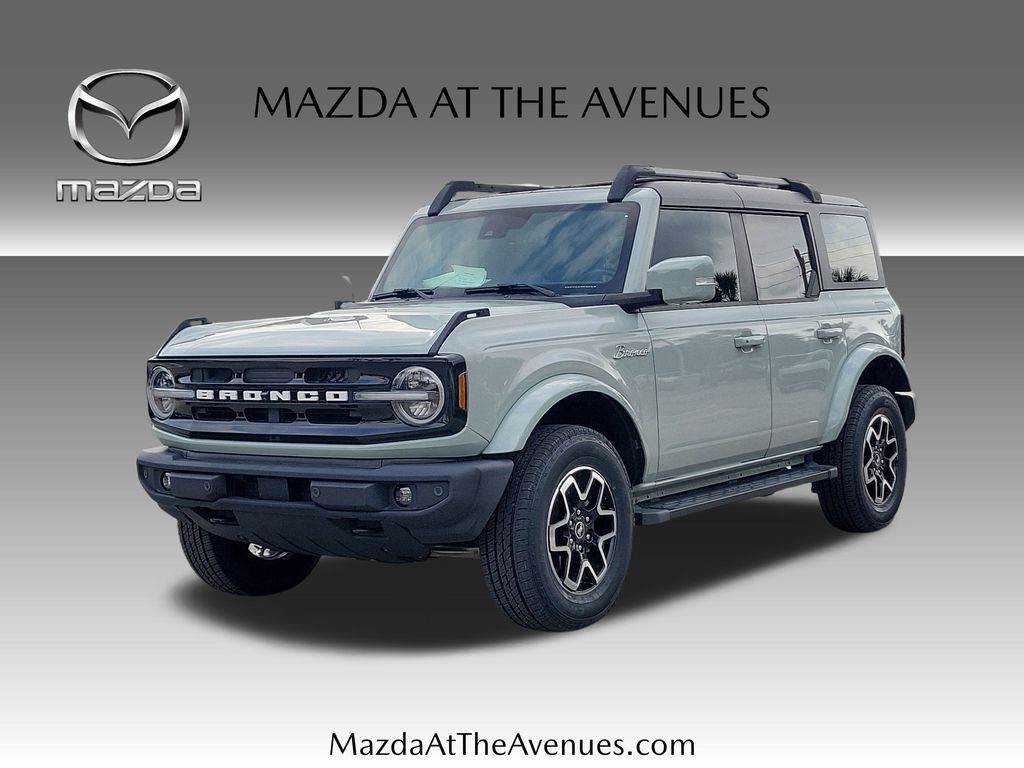 2022 Ford Bronco 4-Door Outer Banks