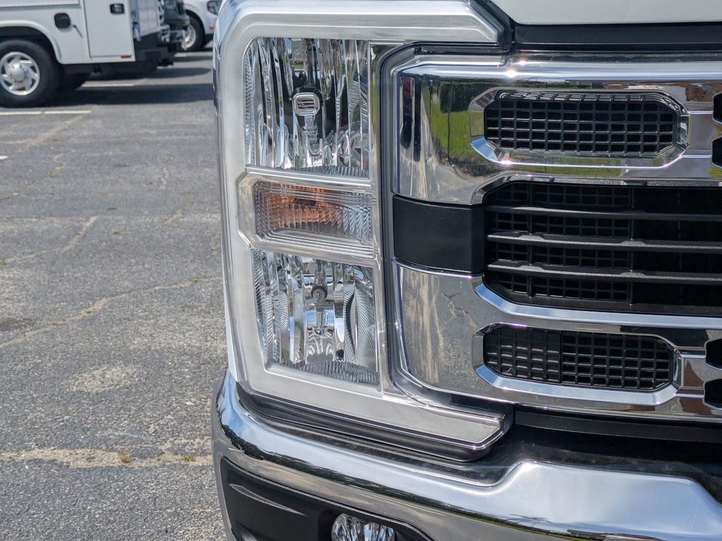 2026 Ford F-350 Chassis XL