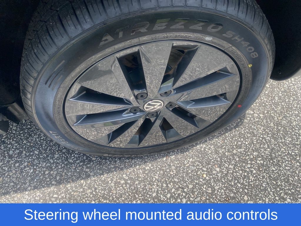 2023 Volkswagen Taos 1.5T S - 11