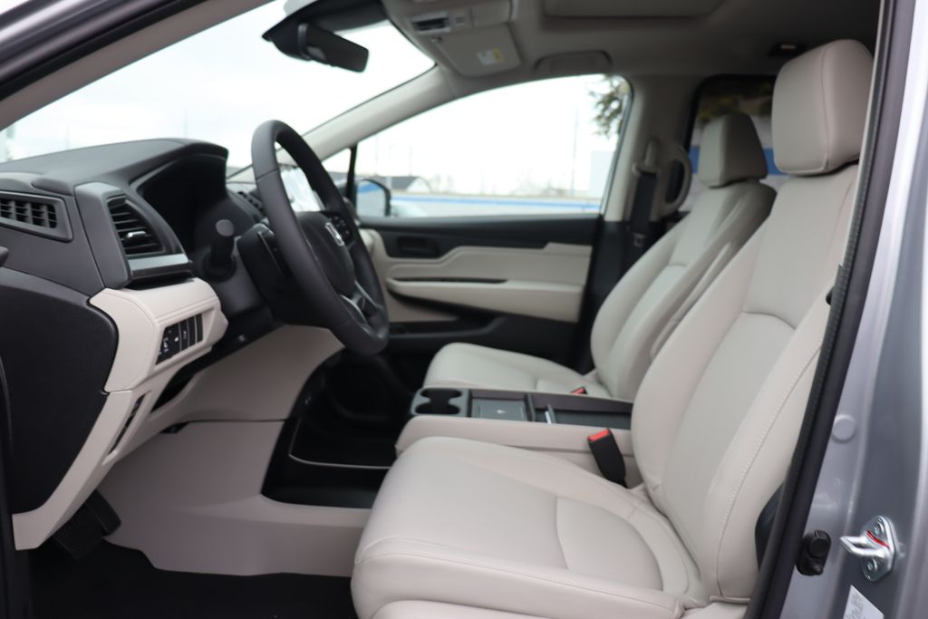 2025 Honda Odyssey EX-L 29