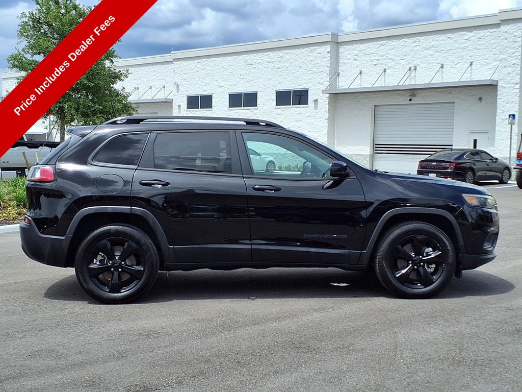 Used 2023 Jeep Cherokee SUV