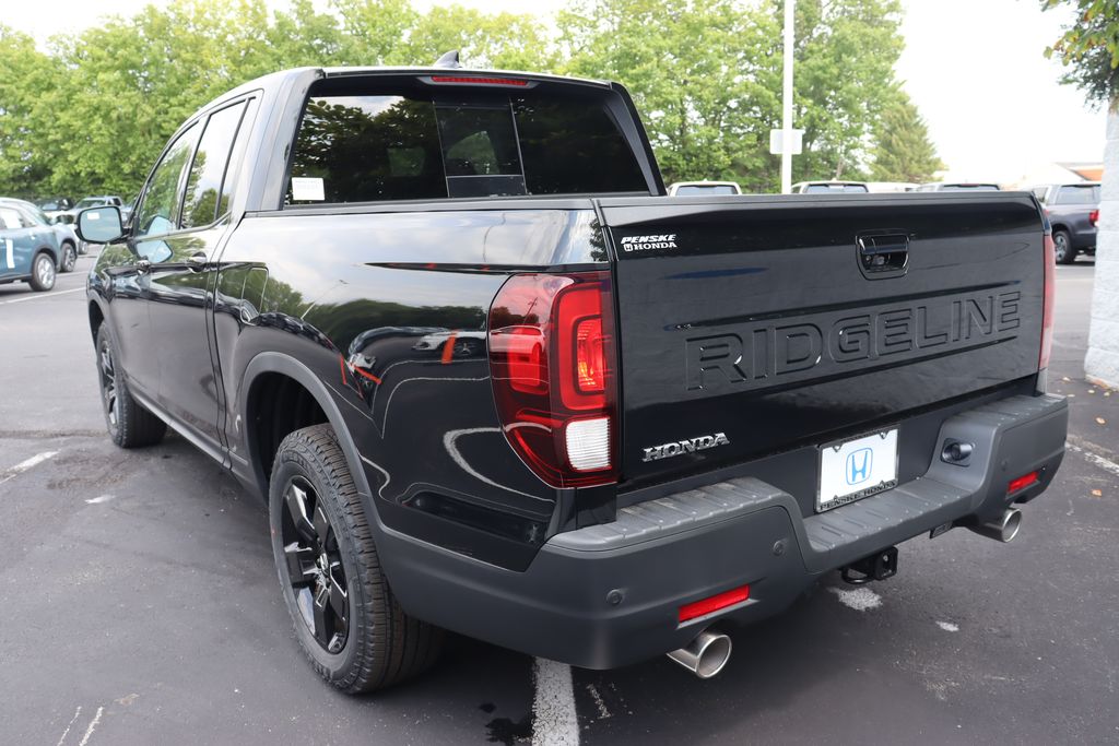 2025 Honda Ridgeline Black Edition 3