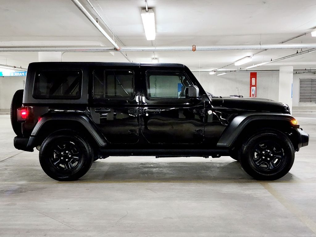 2021 Jeep Wrangler Unlimited Sport 17