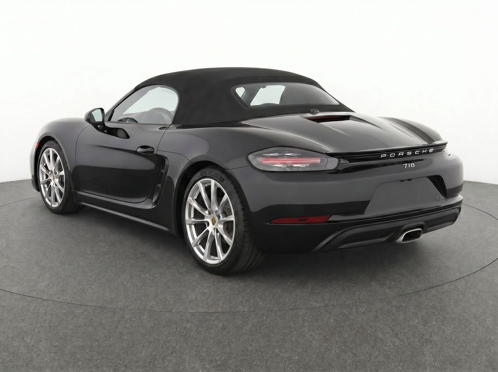 Thumbnail: 2017 Porsche 718 Boxster - 3