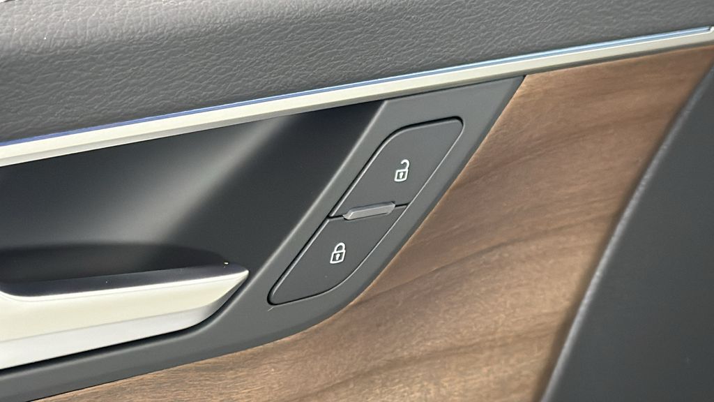 2025 Audi A6  27
