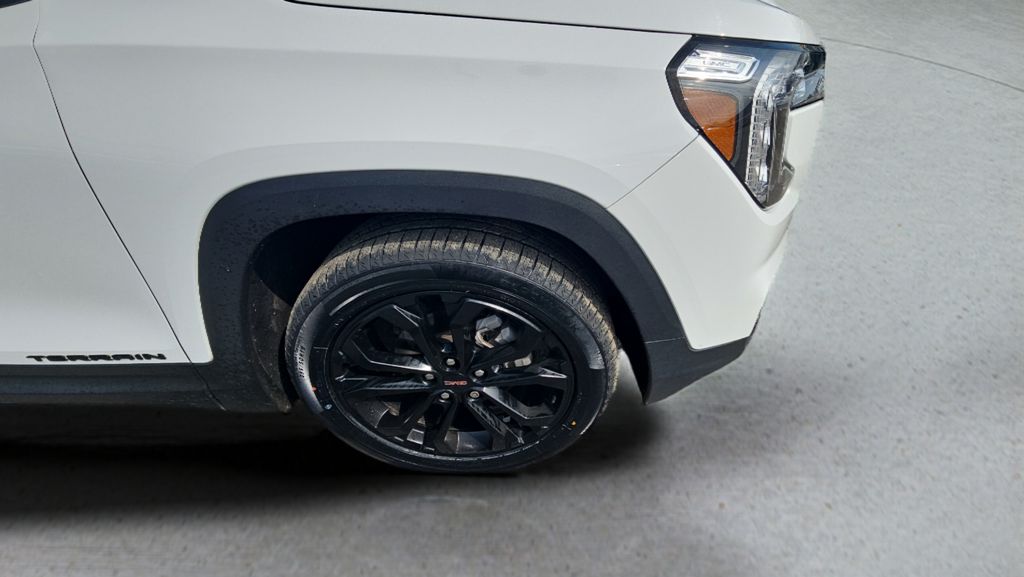 Summit White 2022 GMC Terrain SLE FWD SUV / Crossover Front-Wheel Drive 9-Speed Automatic