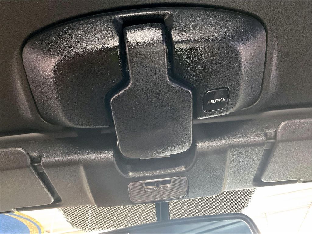 2013 Mazda Miata — photo 25