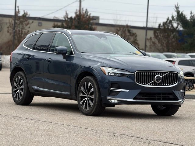 Denim Blue Metallic 2023 Volvo XC60 B5 Plus Bright Theme AWD SUV / Crossover All-Wheel Drive Automatic