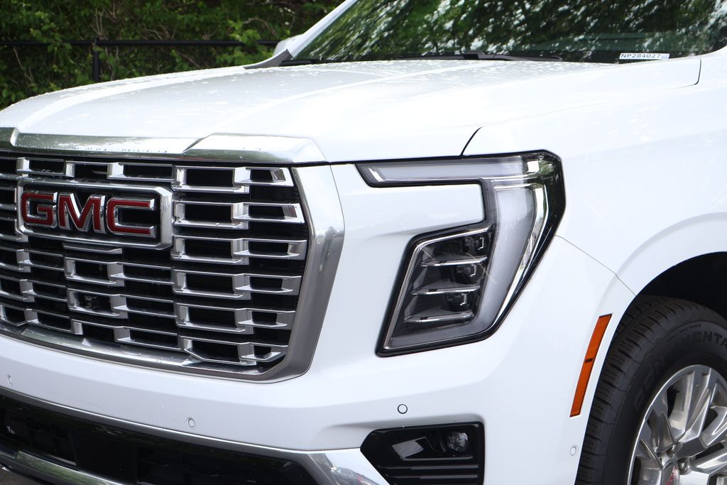 Thumbnail: 2025 GMC Yukon - 3